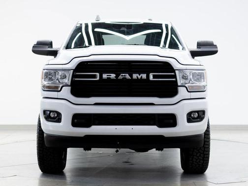 Bright White Clearcoat 2021 RAM 2500 Big Horn Crew Cab 4x4 6'4' Box
