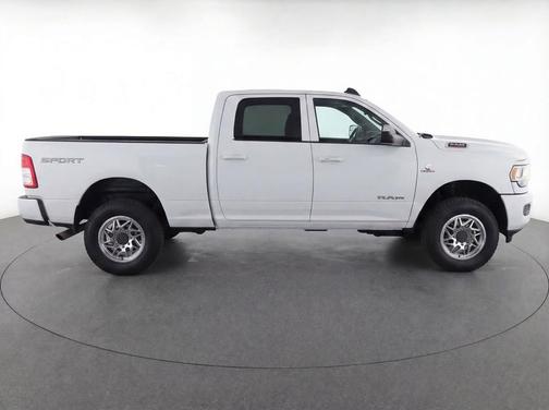 2021 RAM 2500 Big Horn Crew Cab 4x4 6'4' Box