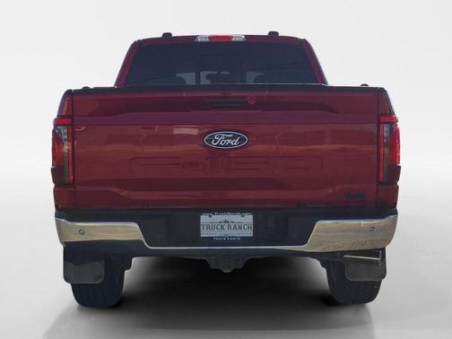 Rapid Red Metallic Tinted Clearcoat 2024 Ford F-150 XLT