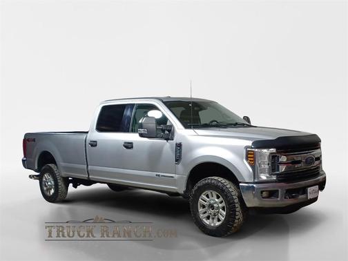 Magnetic Metallic 2018 Ford F-350 XLT