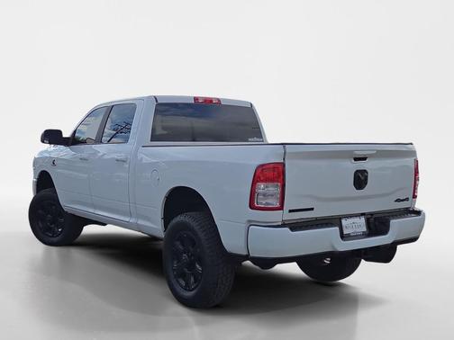 2021 RAM 2500 Big Horn Crew Cab 4x4 6'4' Box