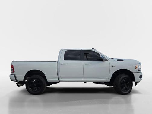 2021 RAM 2500 Big Horn Crew Cab 4x4 6'4' Box