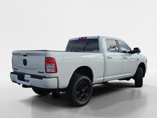 2021 RAM 2500 Big Horn Crew Cab 4x4 6'4' Box