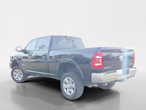 2022 RAM 2500 Laramie Crew Cab 4x4 6'4' Box