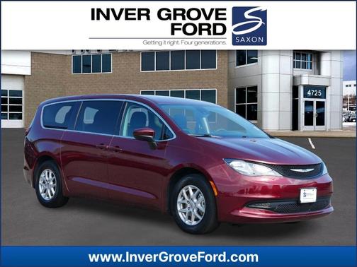 2023 Chrysler Voyager LX
