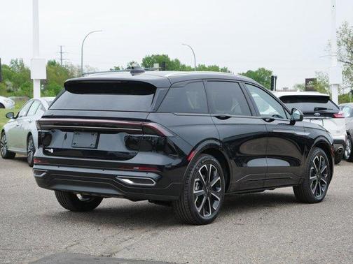 Infinite Black Metallic 2025 Lincoln Nautilus Reserve