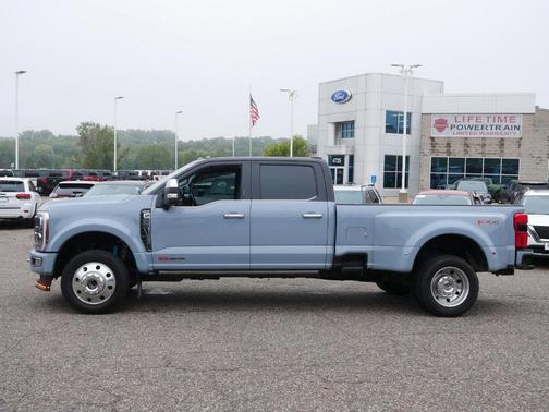 2024 Ford F-450 LIMITED