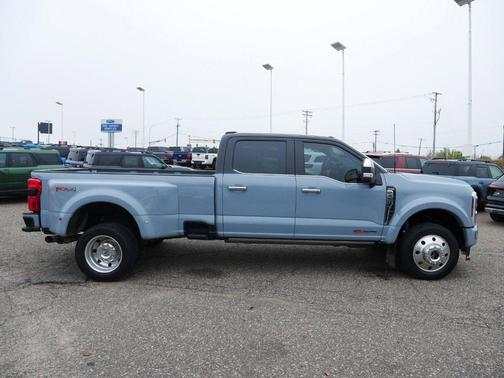 2024 Ford F-450 LIMITED
