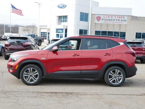 2022 Kia Seltos S