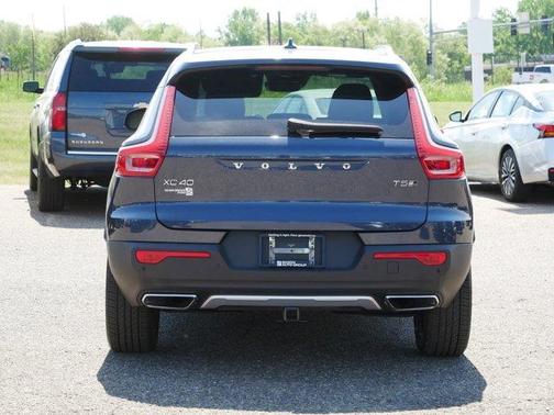 Denim Blue Metallic 2019 Volvo XC40 T5 Inscription
