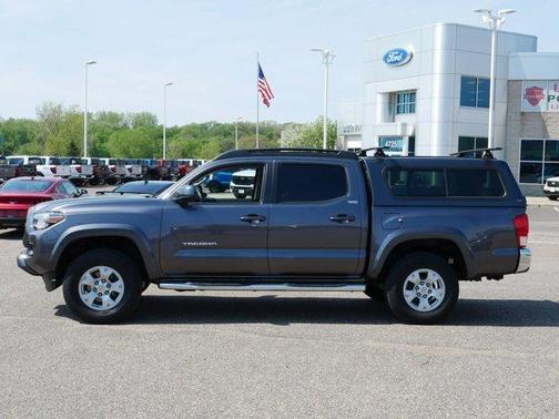 2017 Toyota Tacoma SR5