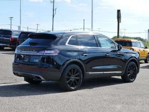 2020 Lincoln Nautilus Reserve