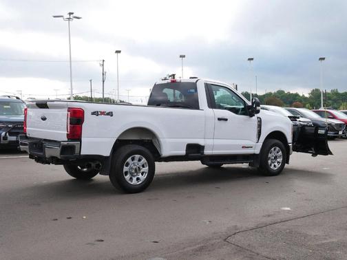 2023 Ford F-350 XLT