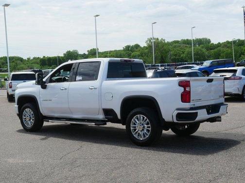 Summit White 2022 Chevrolet Silverado 3500 High Country