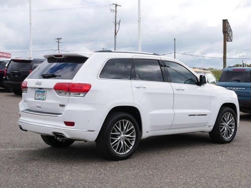 2017 Jeep Grand Cherokee Summit