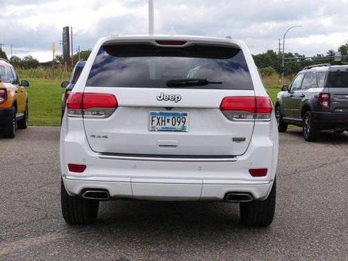 2017 Jeep Grand Cherokee Summit