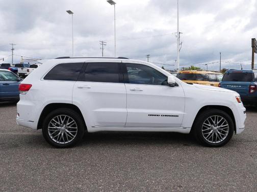 2017 Jeep Grand Cherokee Summit