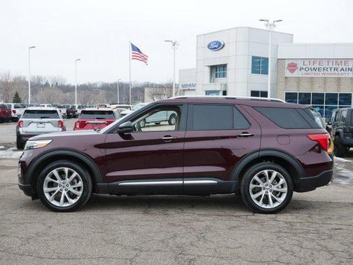 2022 Ford Explorer Platinum