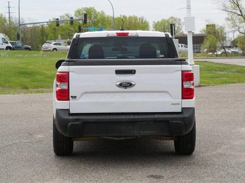 Oxford White 2022 Ford Maverick XL
