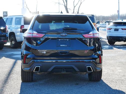 2020 Ford Edge ST