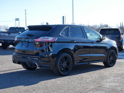 2020 Ford Edge ST