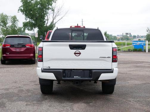 2022 Nissan Frontier PRO-4X