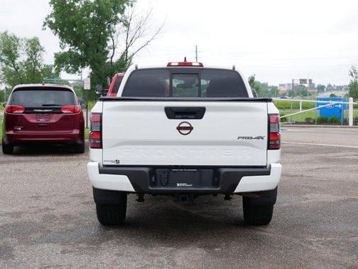 2022 Nissan Frontier PRO-4X