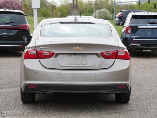 Mineral Gray Metallic 2024 Chevrolet Malibu LT