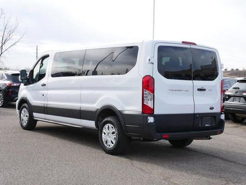 2022 Ford Transit-350