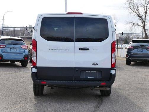 2022 Ford Transit-350