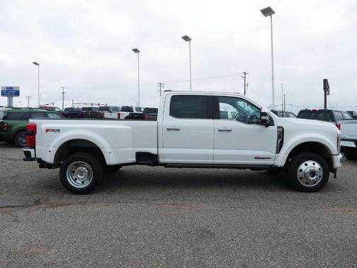 2024 Ford F-450 LIMITED