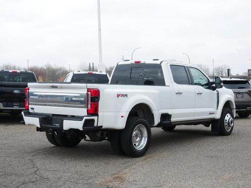2024 Ford F-450 LIMITED