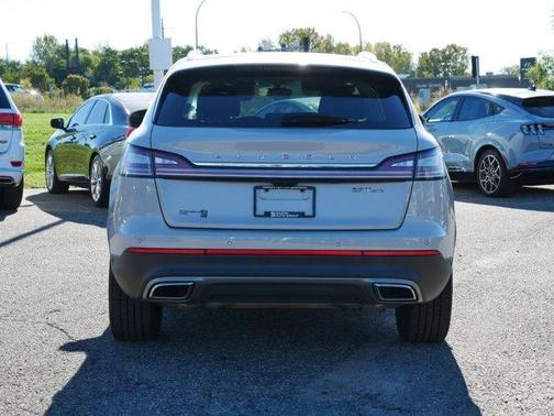 2019 Lincoln Nautilus Reserve