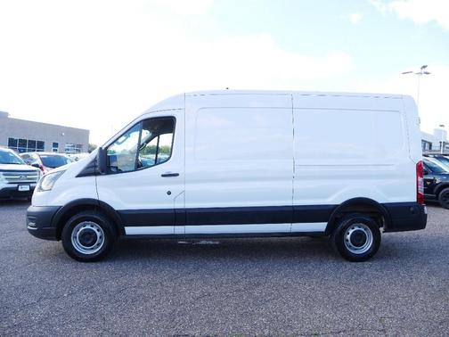 2024 Ford Transit-250 148 WB Medium Roof Cargo