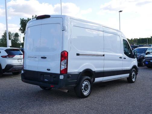 2024 Ford Transit-250 148 WB Medium Roof Cargo