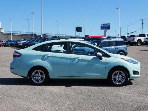 2017 Ford Fiesta SE