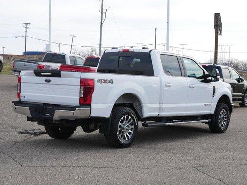 Oxford White 2022 Ford F-350 Lariat Super Duty