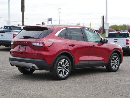 Rapid Red Metallic Tinted Clearcoat 2022 Ford Escape SEL