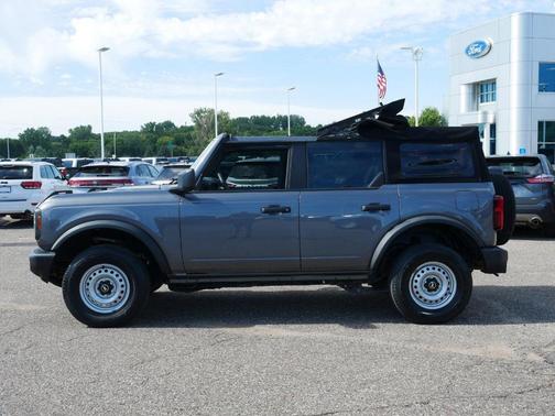 2021 Ford Bronco Base