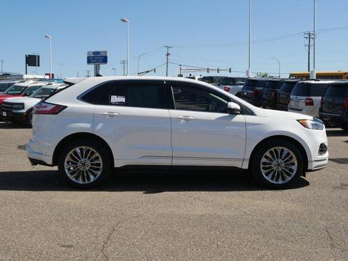 Star White 2021 Ford Edge Titanium