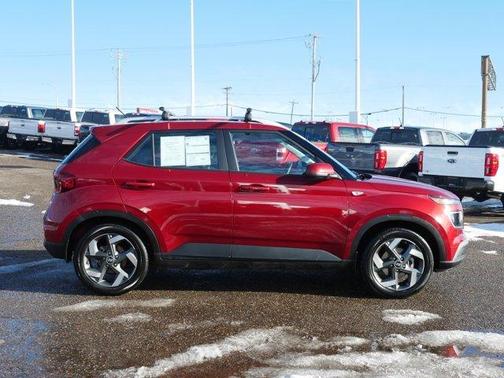 2024 Hyundai VENUE Limited