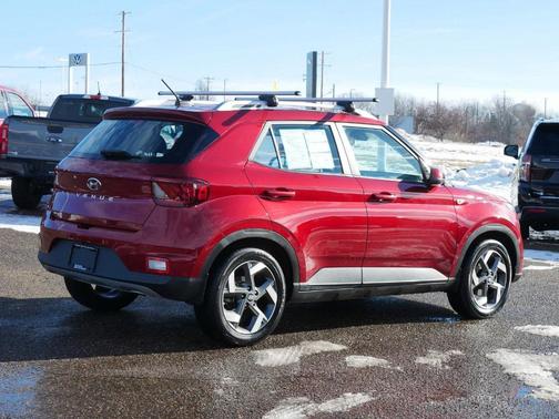 2024 Hyundai VENUE Limited