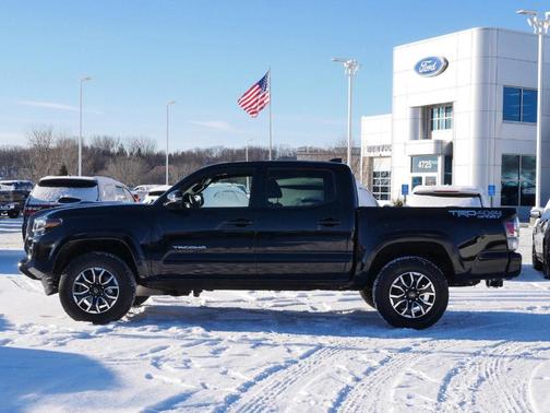 2023 Toyota Tacoma TRD Off Road