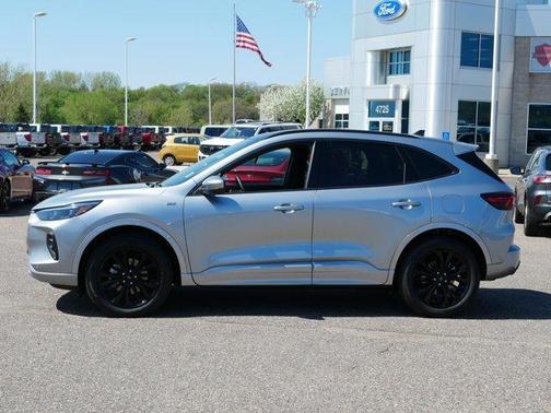 2024 Ford Escape ST-Line Elite