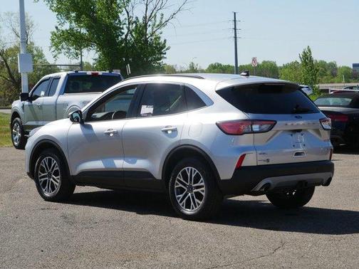 Ingot Silver Metallic 2020 Ford Escape SEL