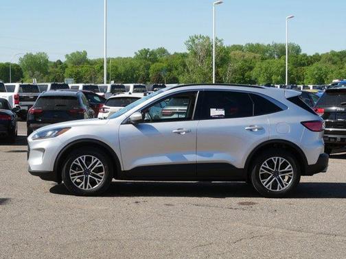 Ingot Silver Metallic 2020 Ford Escape SEL