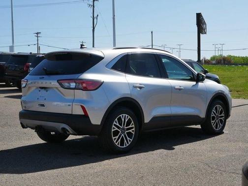 Ingot Silver Metallic 2020 Ford Escape SEL