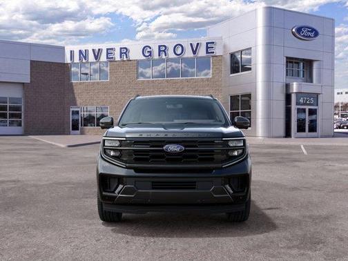 Black Metallic 2027 Ford Expedition Max Platinum