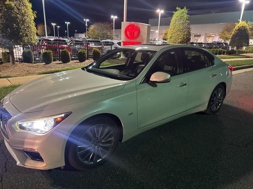 2018 INFINITI Q50 2.0t LUXE