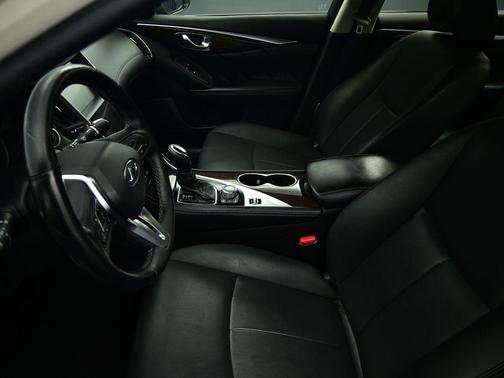 2018 INFINITI Q50 2.0t LUXE